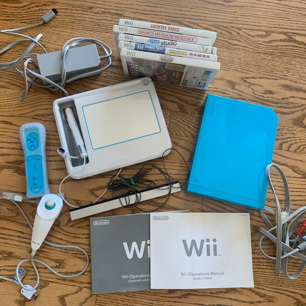 Nintendo Wii | Limited Edition Blue Games Controller Nunchuck